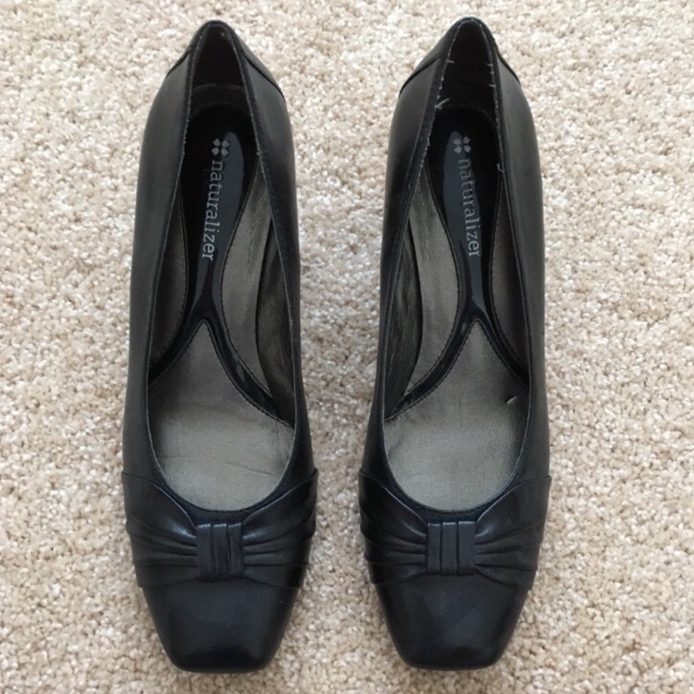 💕2xHP💕 Like new! Naturalizer leather heels